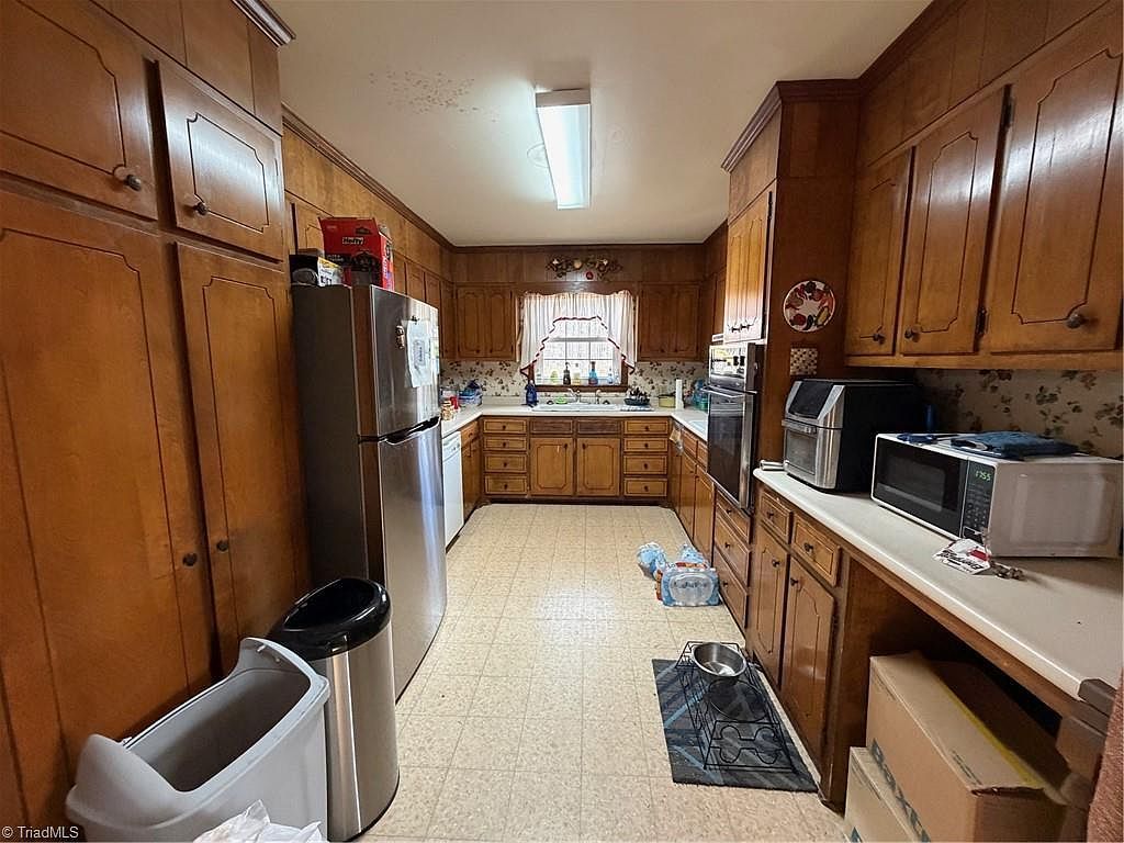 2853 Longpine Rd Burlington, NC 27215 - Thumbnail 4