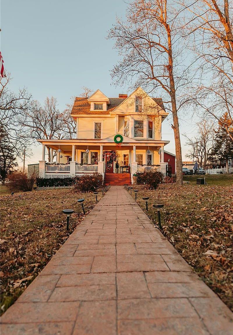 104 W 3rd St Dixon, MO 65459 - Thumbnail 4