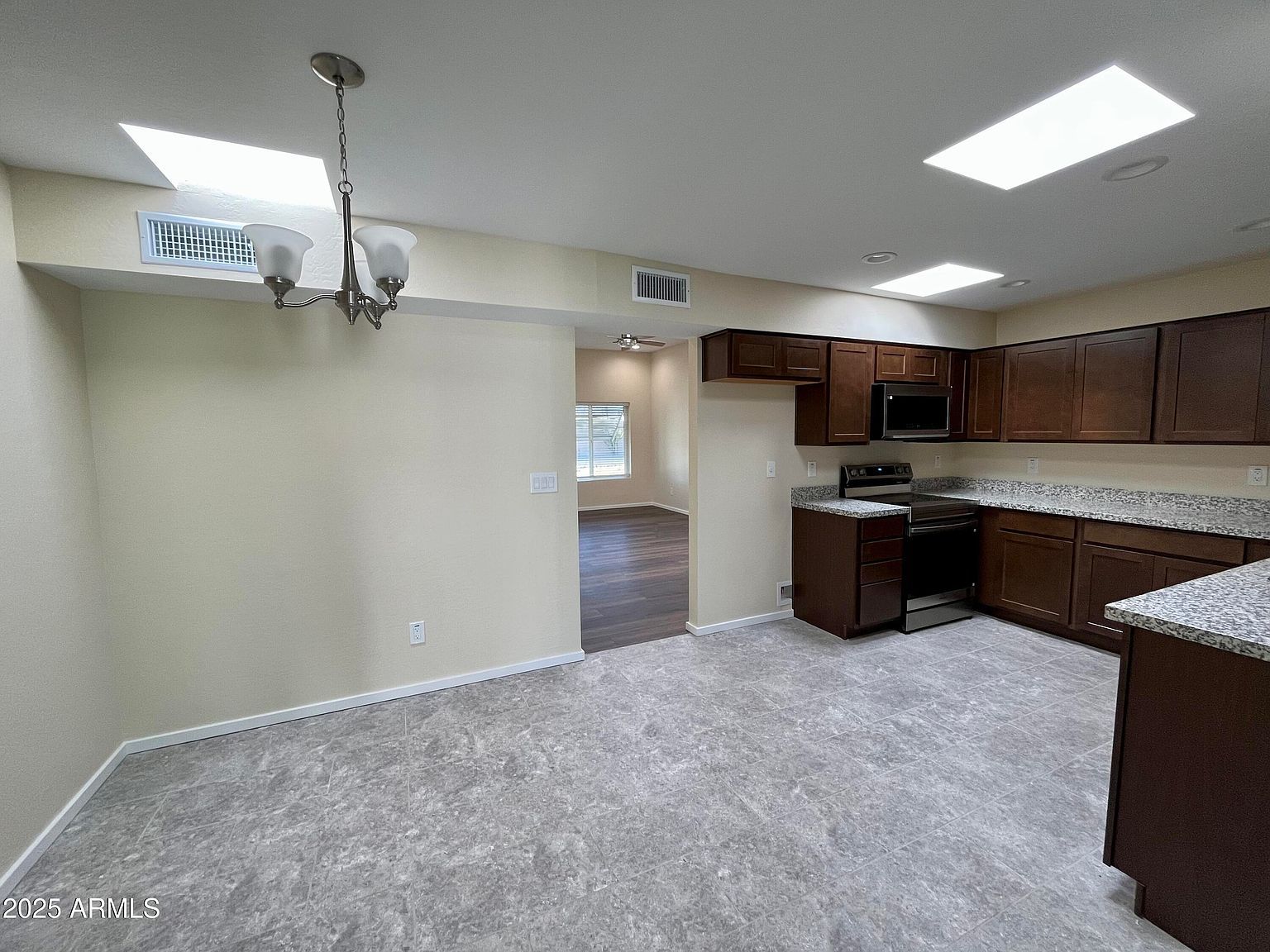 13629 N Del Webb Blvd Sun City, AZ 85351 - Thumbnail 4