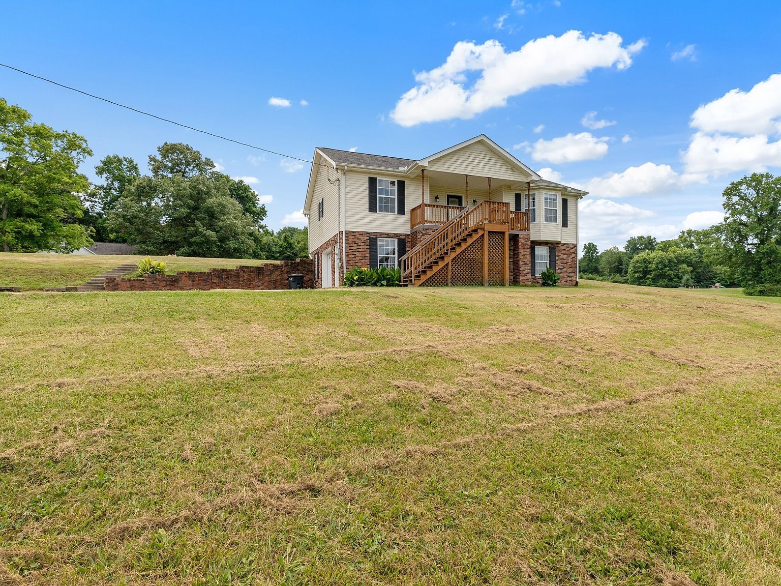 195 Long Rd Charlotte, TN 37036 - Thumbnail 4