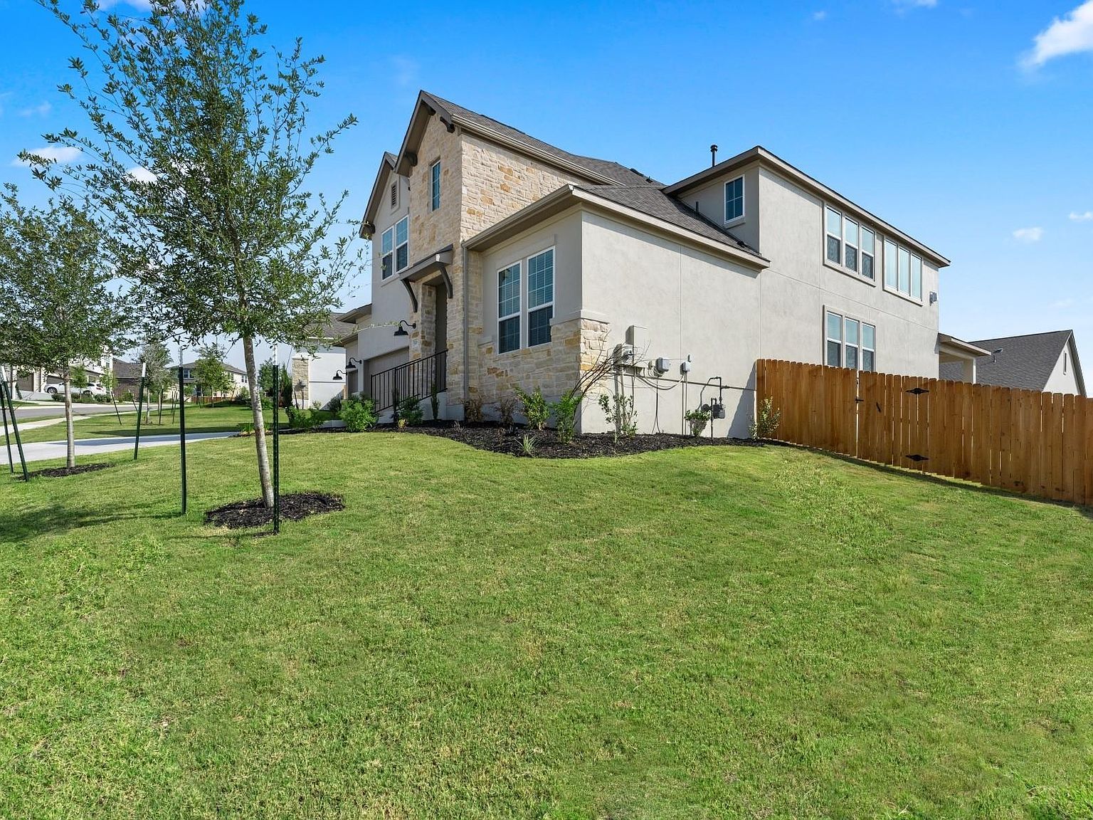 5708 Navajo Draw Ln Austin, TX 78738 - Thumbnail 4