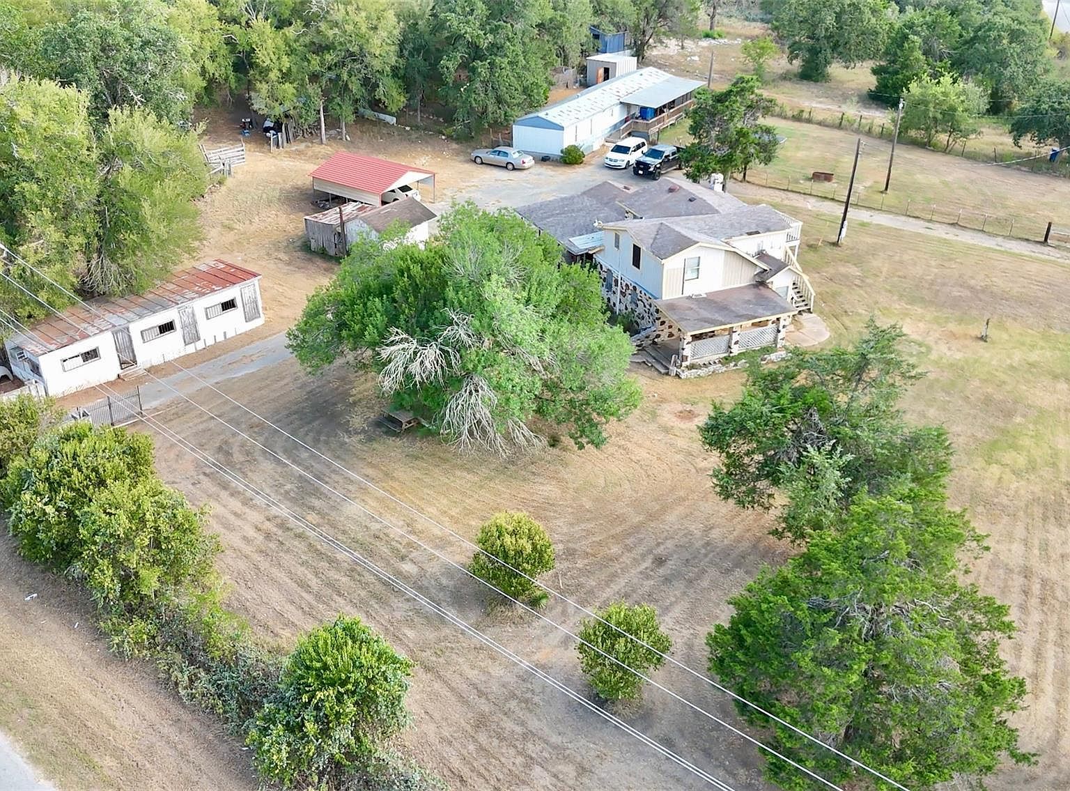 109 Wayside Dr Elgin, TX 78621 - Thumbnail 4