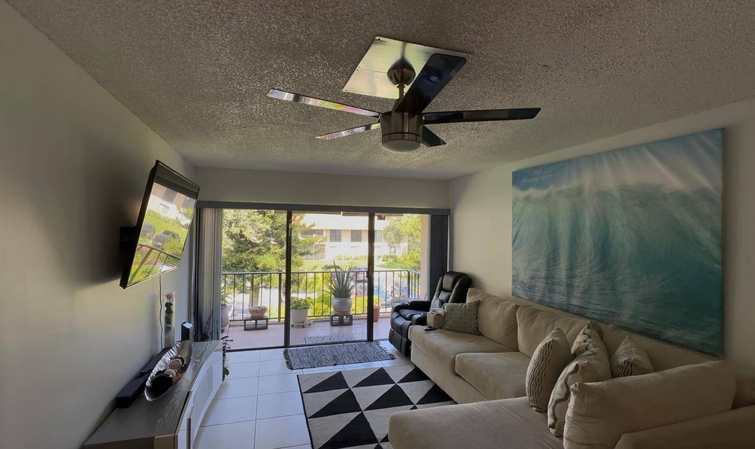 5779 Washington St Hollywood, FL 33023 - Thumbnail 4