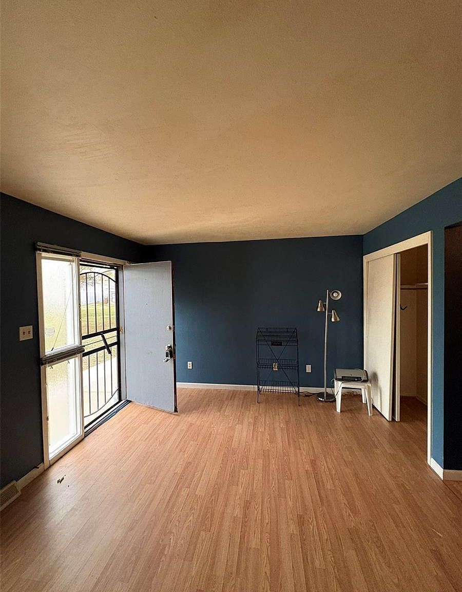 12061 E 3rd Ave Aurora, CO 80011 - Thumbnail 4