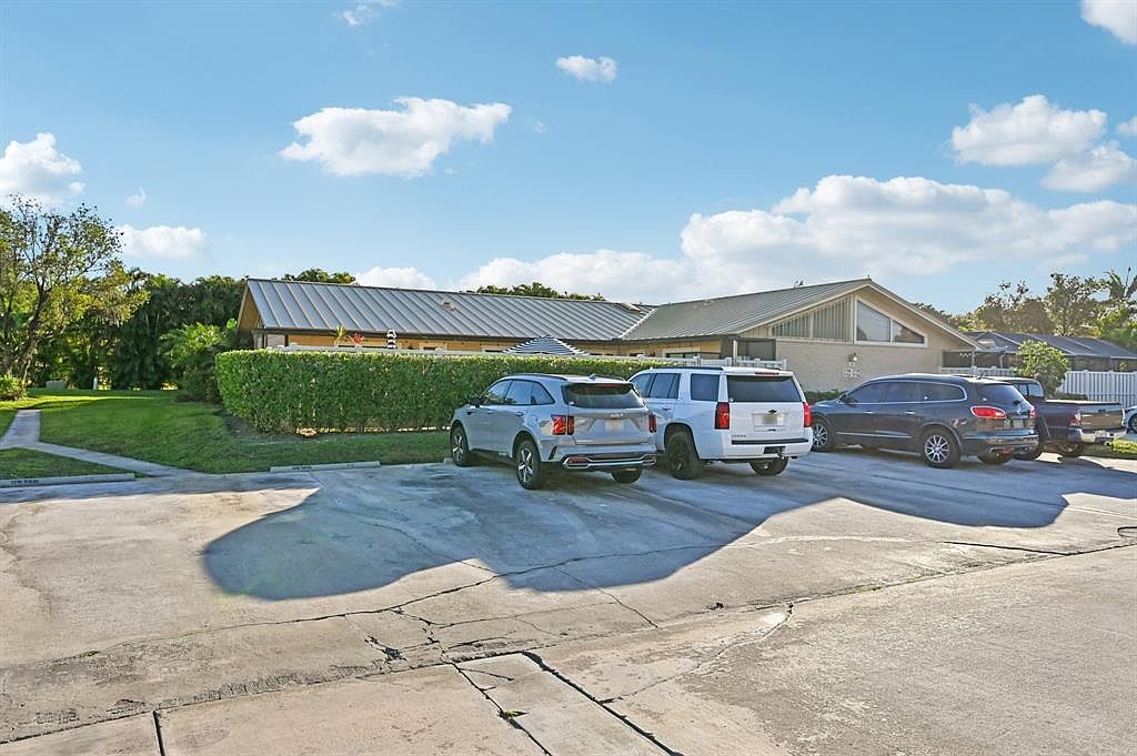 5760 Golden Eagle Cir Palm Beach Gardens, FL 33418 - Thumbnail 4