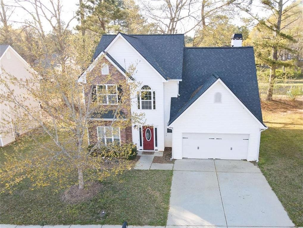 910 Lakeside Ct Loganville, GA 30052 - Thumbnail 4