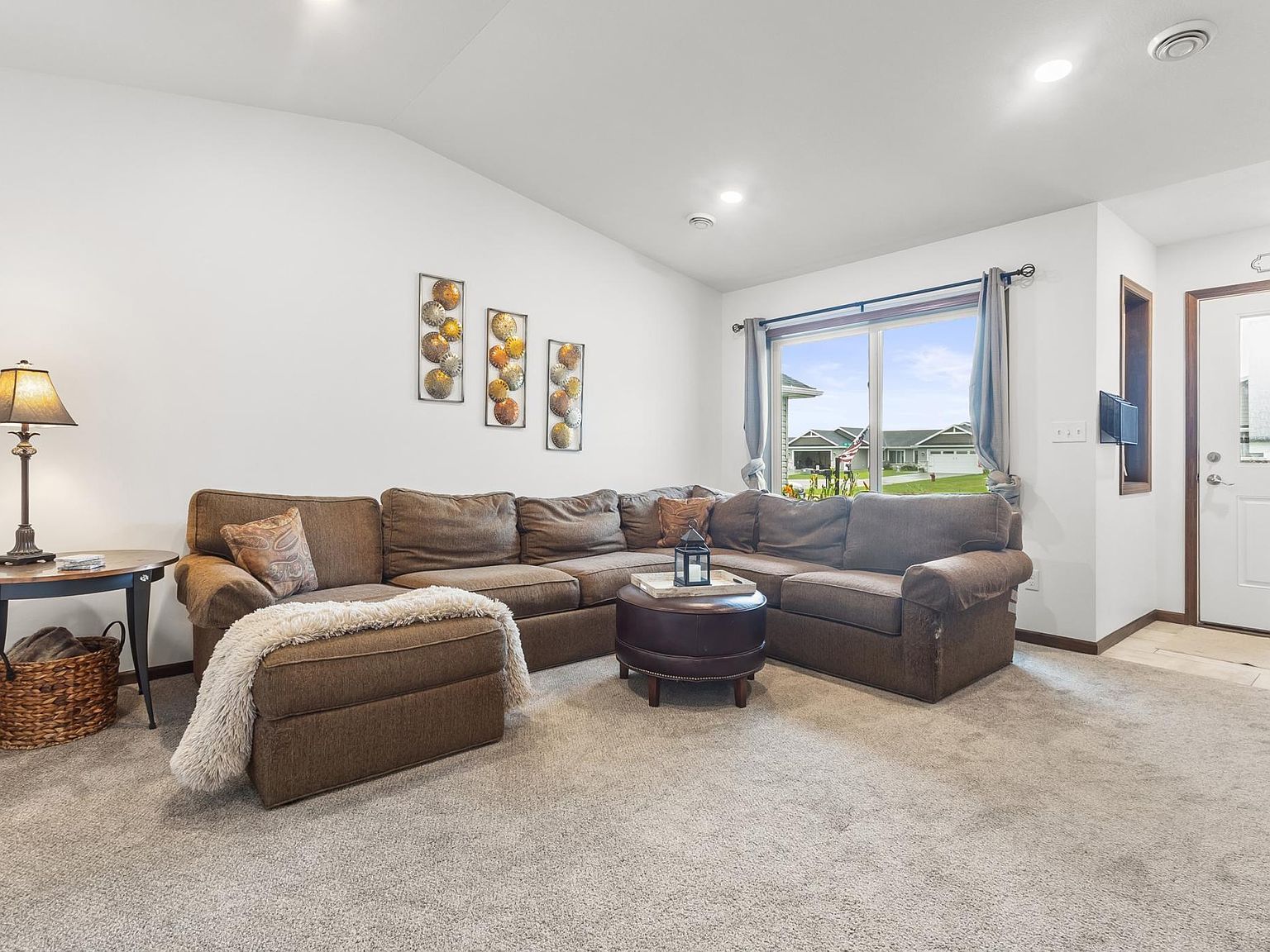 888 Tallgrass Ct Wanamingo, MN 55983 - Thumbnail 4