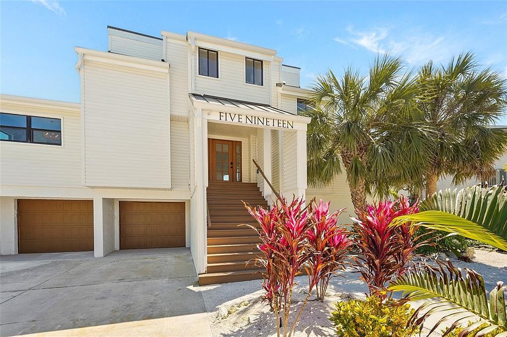 519 Loquat Dr Anna Maria, FL 34216 - Thumbnail 4