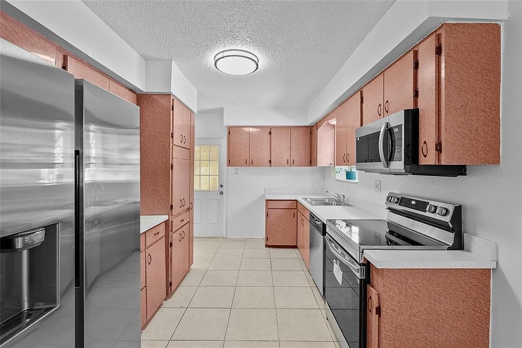 1903 24th St Sarasota, FL 34234 - Thumbnail 4