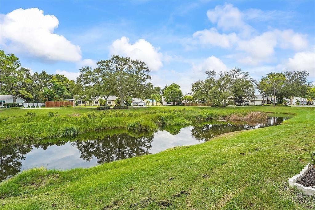 4235 Placid Dr Sarasota, FL 34243 - Thumbnail 4