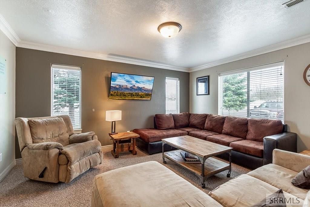 530 Sunflower Rd Rexburg, ID 83440 - Thumbnail 4