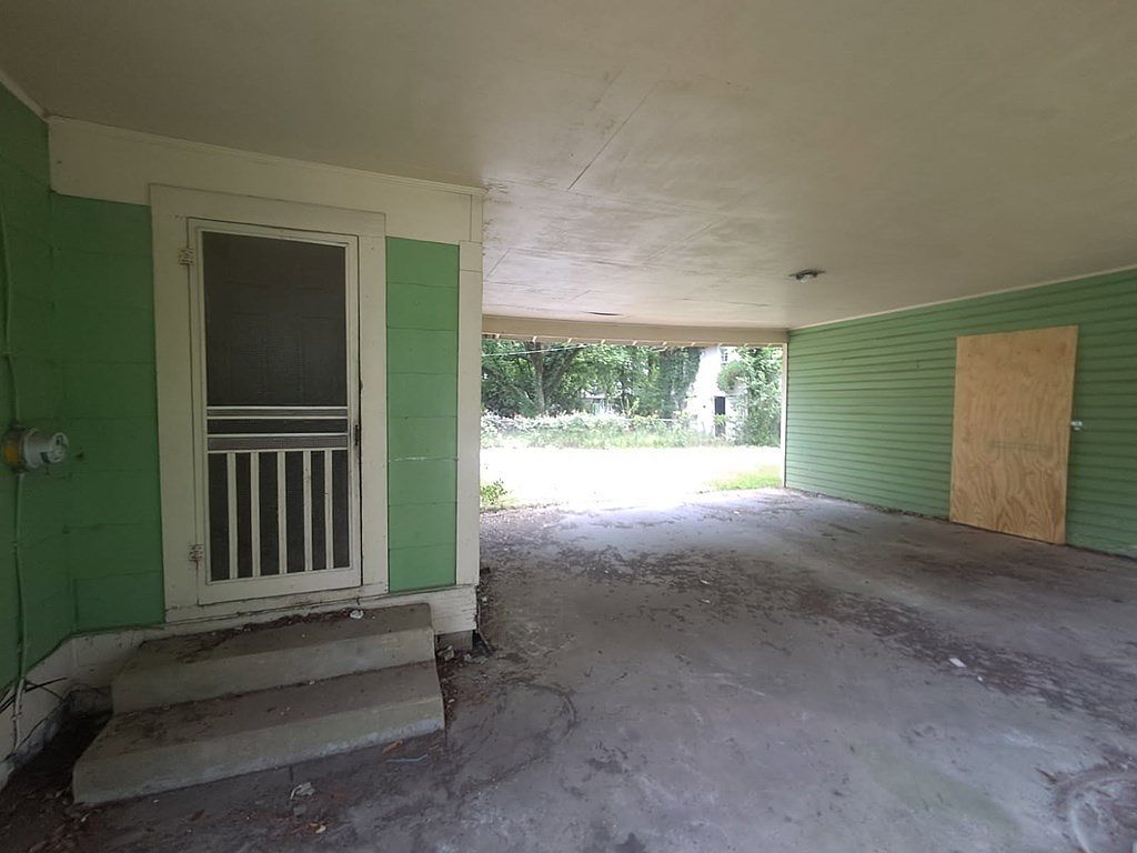 714 N 1st Ave Laurel, MS 39440 - Thumbnail 4