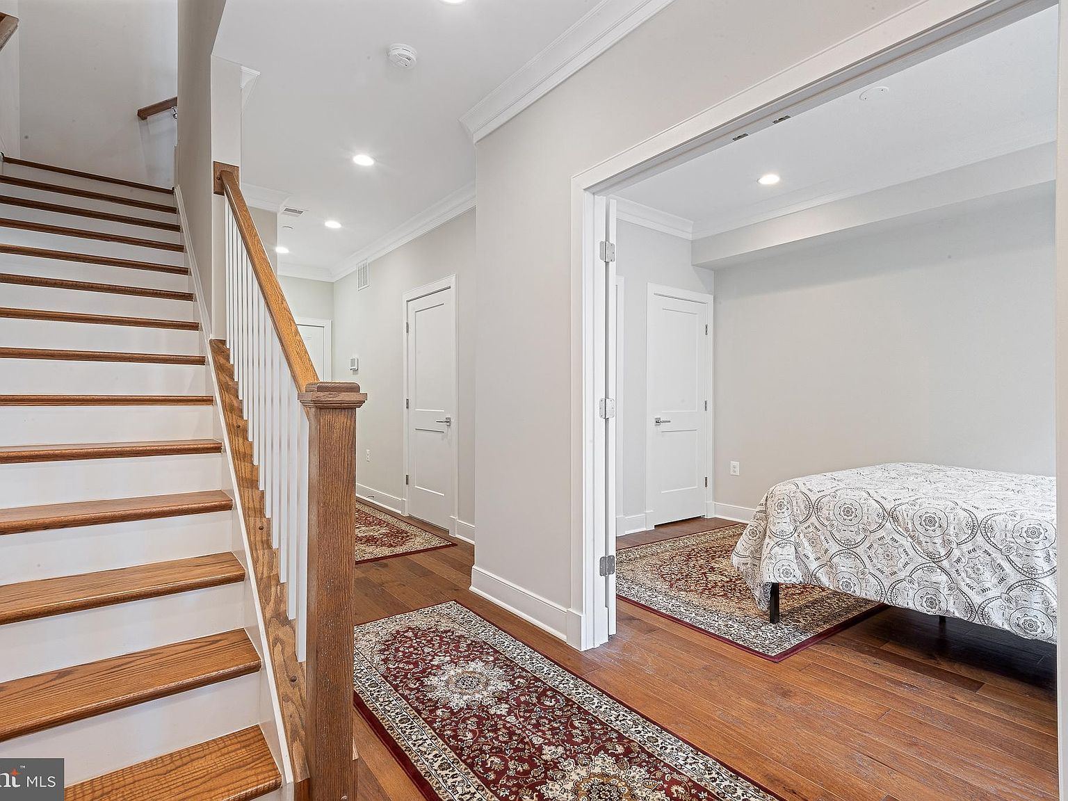 10274 Grosvenor Pl North Bethesda, MD 20852 - Thumbnail 4