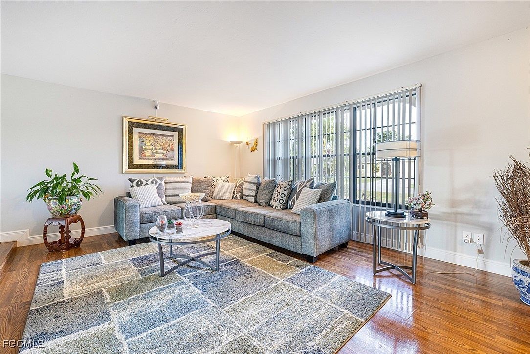 1302 SE 18th St Cape Coral, FL 33990 - Thumbnail 4