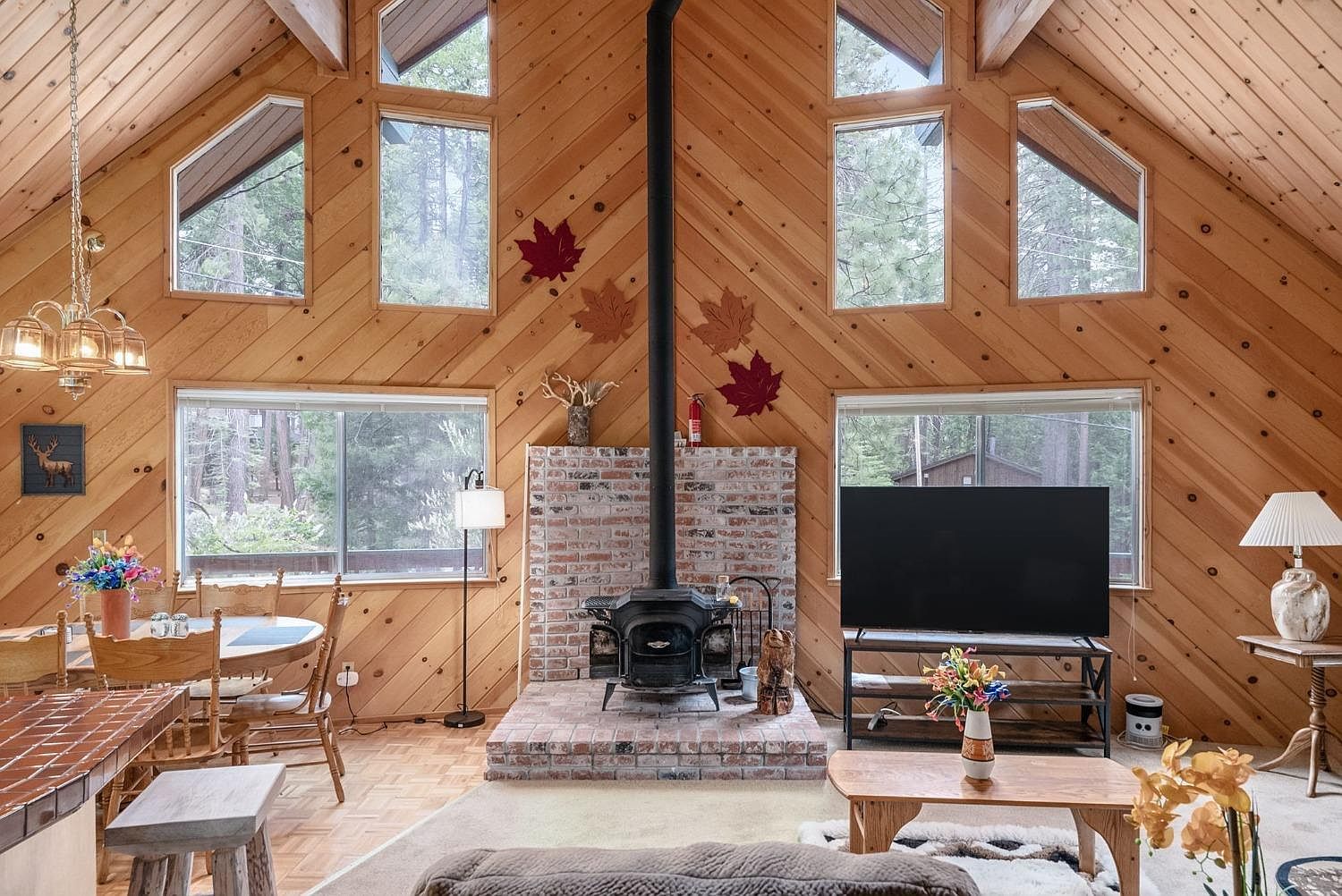 2245 Castlewood Ln Arnold, CA 95223 - Thumbnail 4