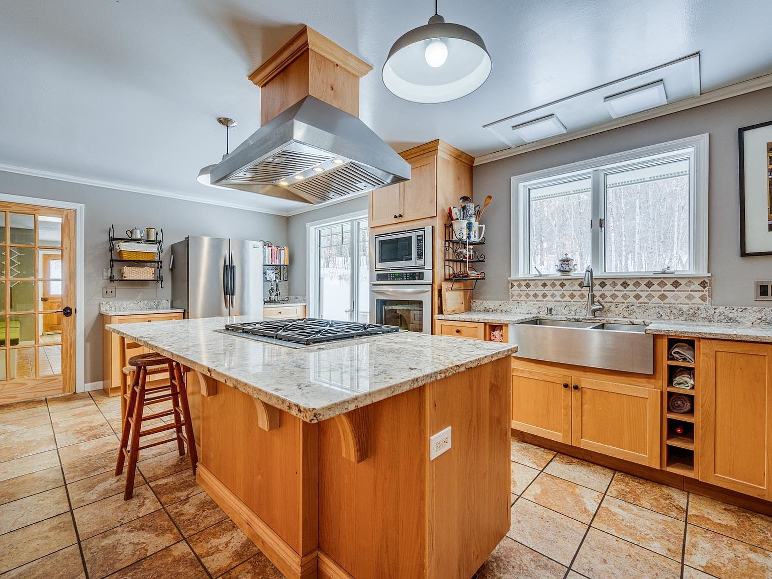 53 Elkins Rd Elkins, NH 03233 - Thumbnail 4