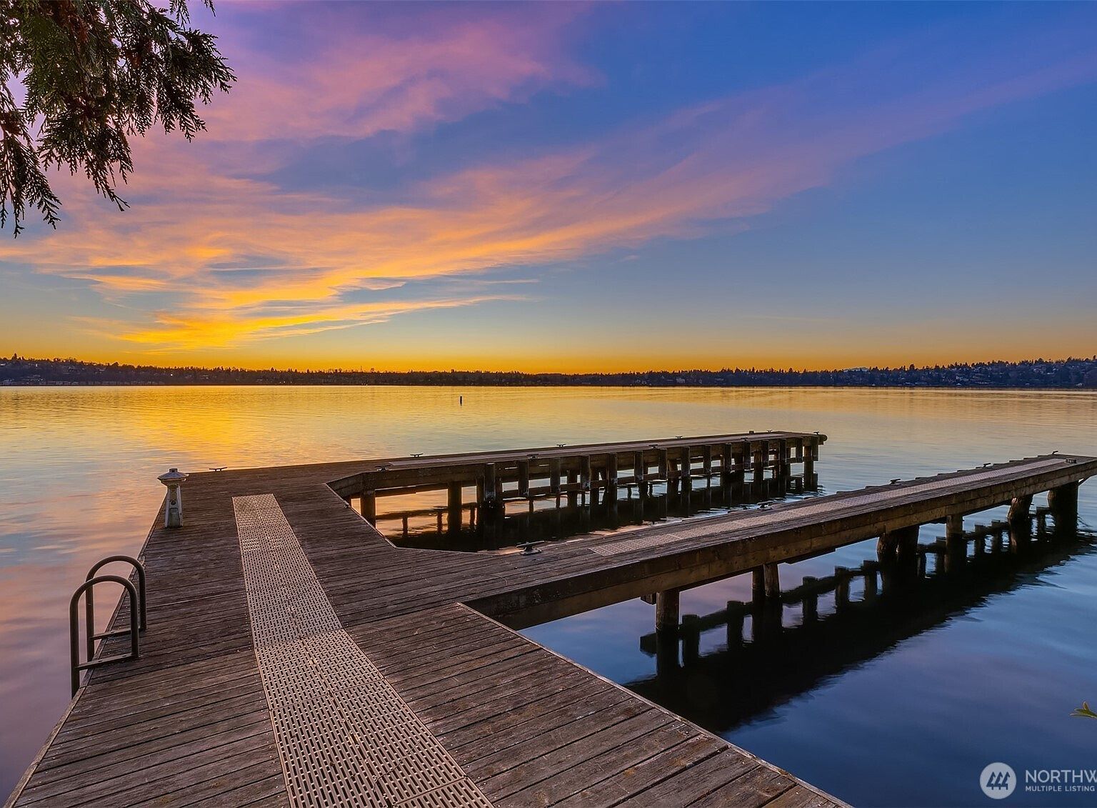 8001 W Mercer Way Mercer Island, WA 98040 - Thumbnail 4