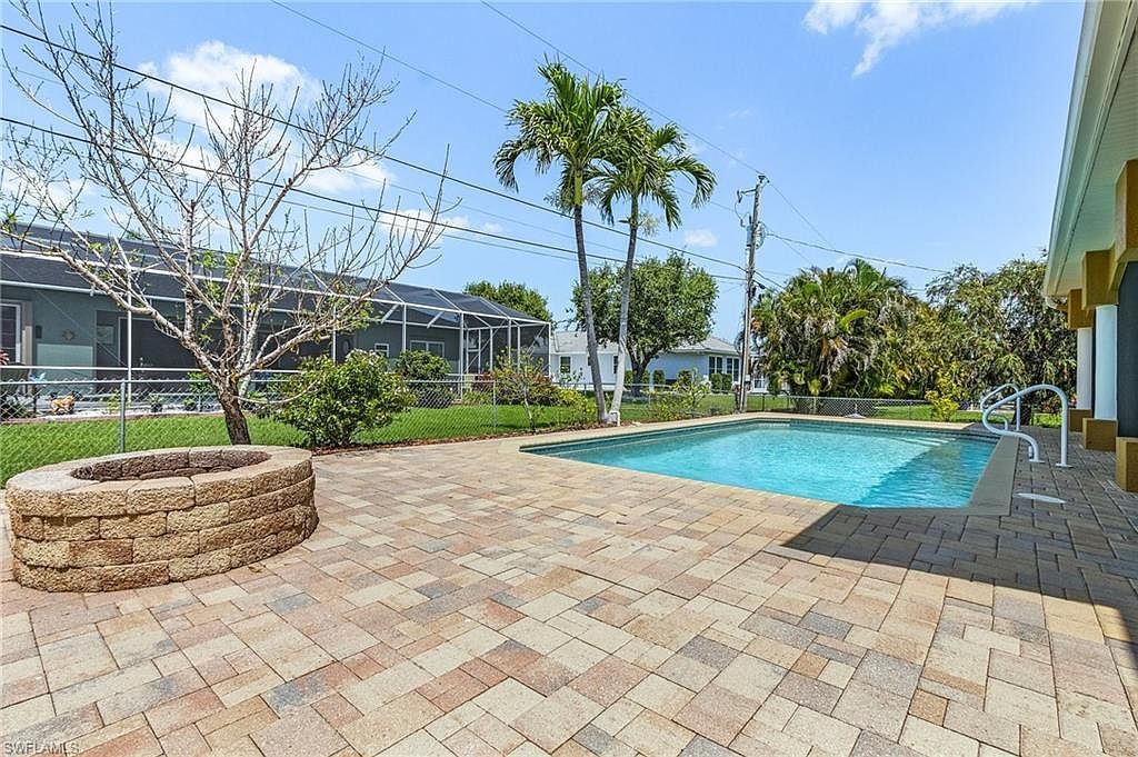 5422 SW 22nd Ave Cape Coral, FL 33914 - Thumbnail 4