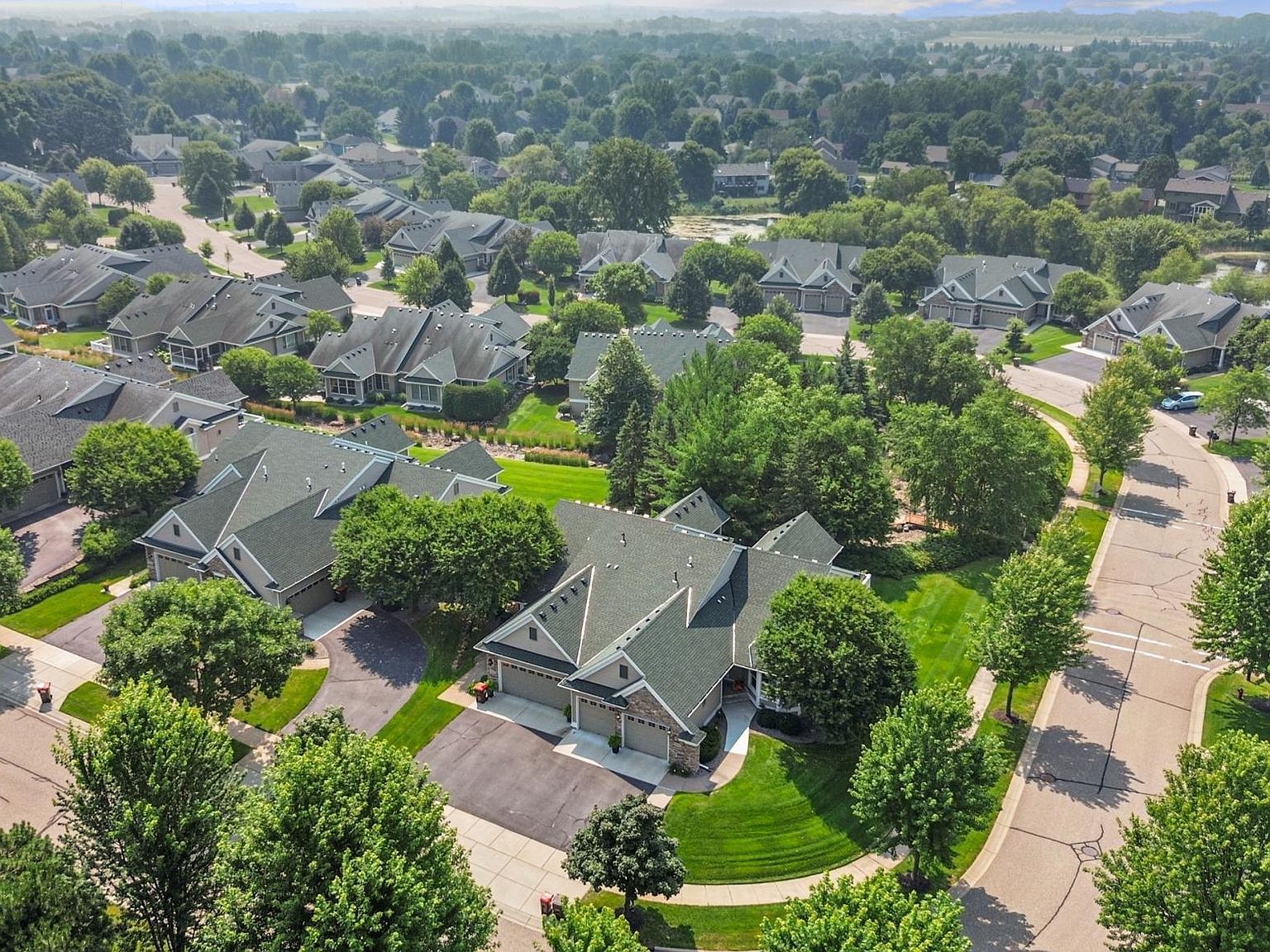 7021 Waterstone Ln Woodbury, MN 55125 - Thumbnail 4