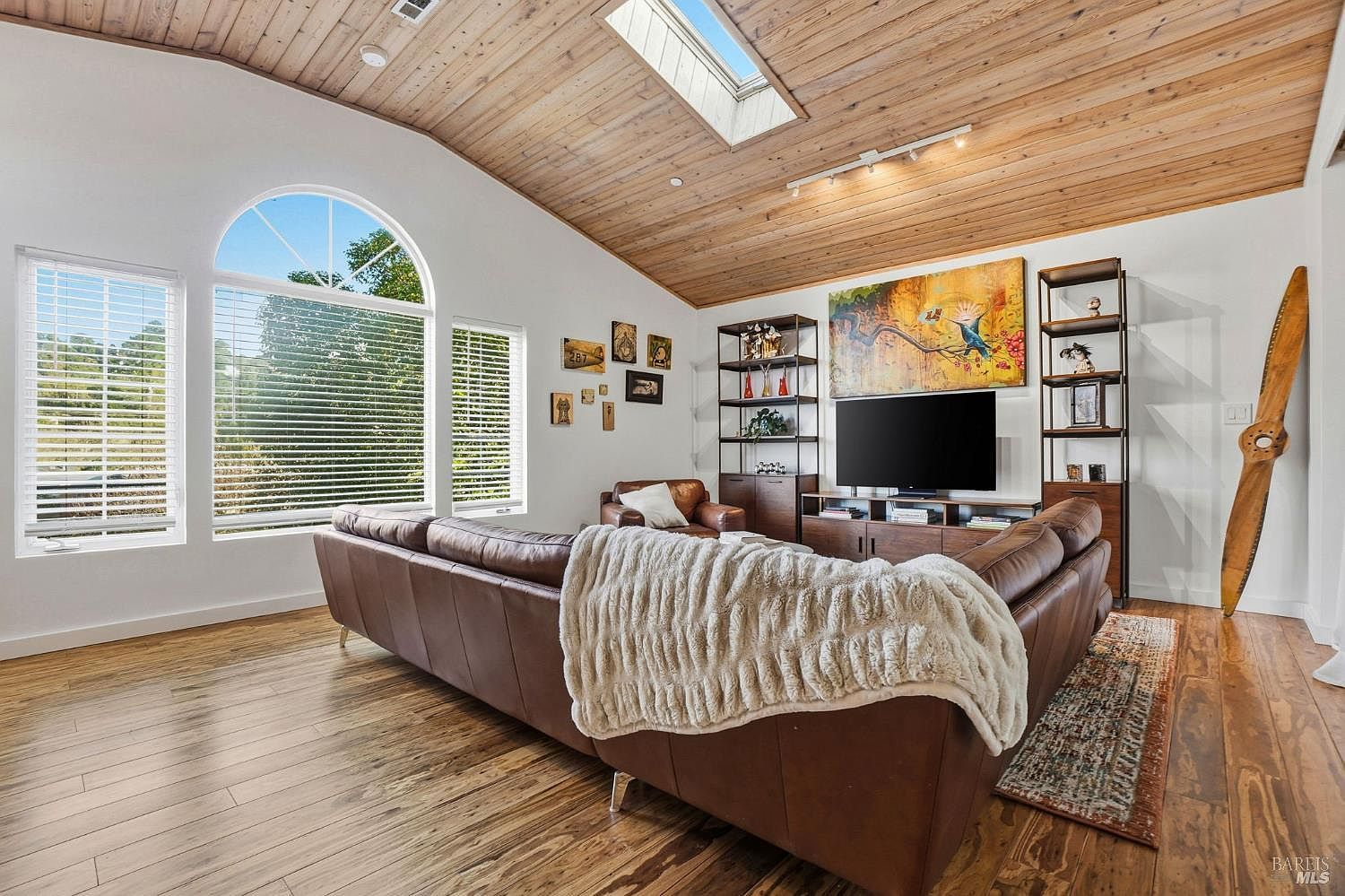 221 D St San Rafael, CA 94901 - Thumbnail 4