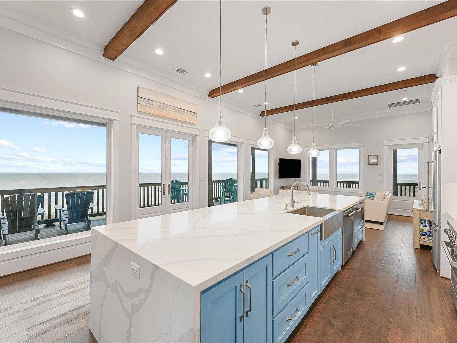 438 Seagrass Gilchrist, TX 77650 - Thumbnail 4