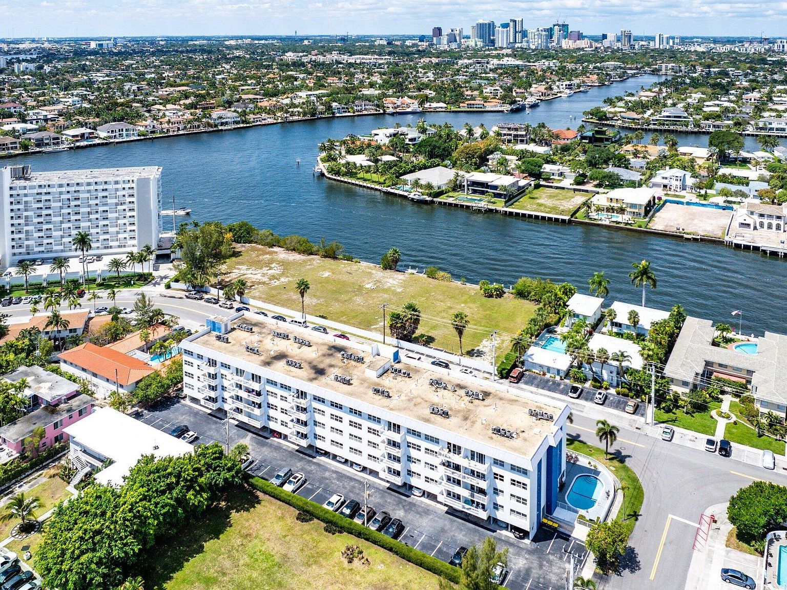 550 Bayshore Dr APT 506 Fort Lauderdale, FL 33304 - Thumbnail 4