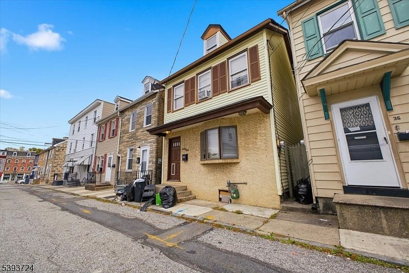 38 Fox St Phillipsburg, NJ 08865  | Multi Family