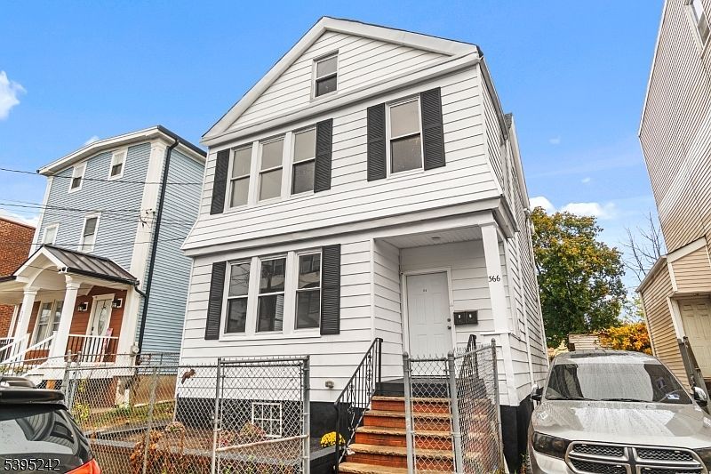 366 Badger Ave Newark, NJ 07112 - Thumbnail 4