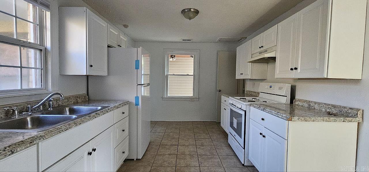 2008 Flora St North Little Rock, AR 72114 - Thumbnail 4