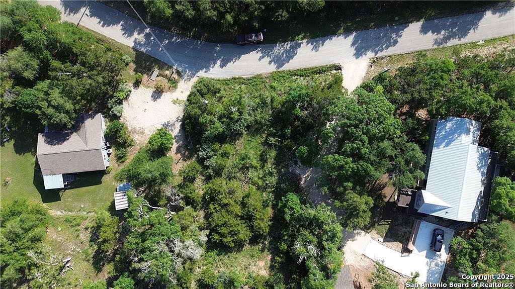 623 Firefly Dr #1140 Canyon Lake, TX 78133 - Thumbnail 4