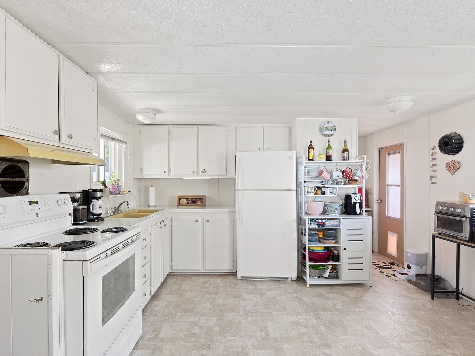 412 Teakwood Dr Grants Pass, OR 97526 - Thumbnail 4