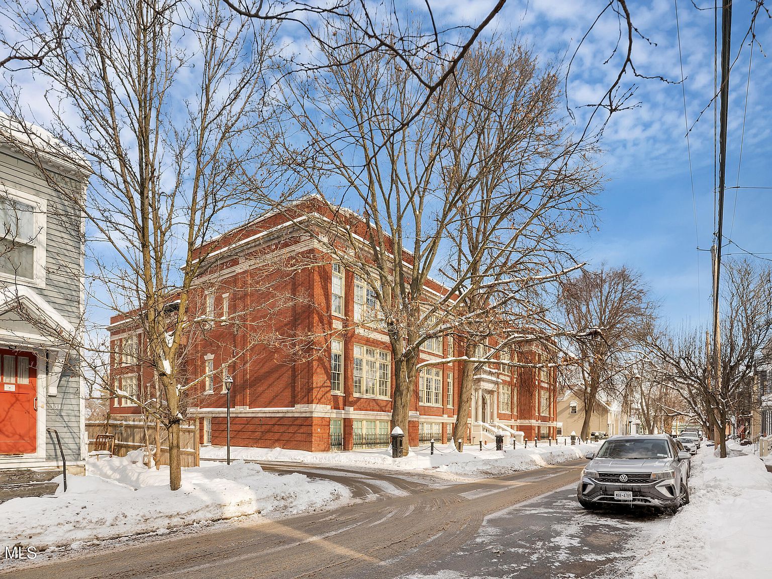 137 Front St APT 311 Schenectady, NY 12305 - Thumbnail 4