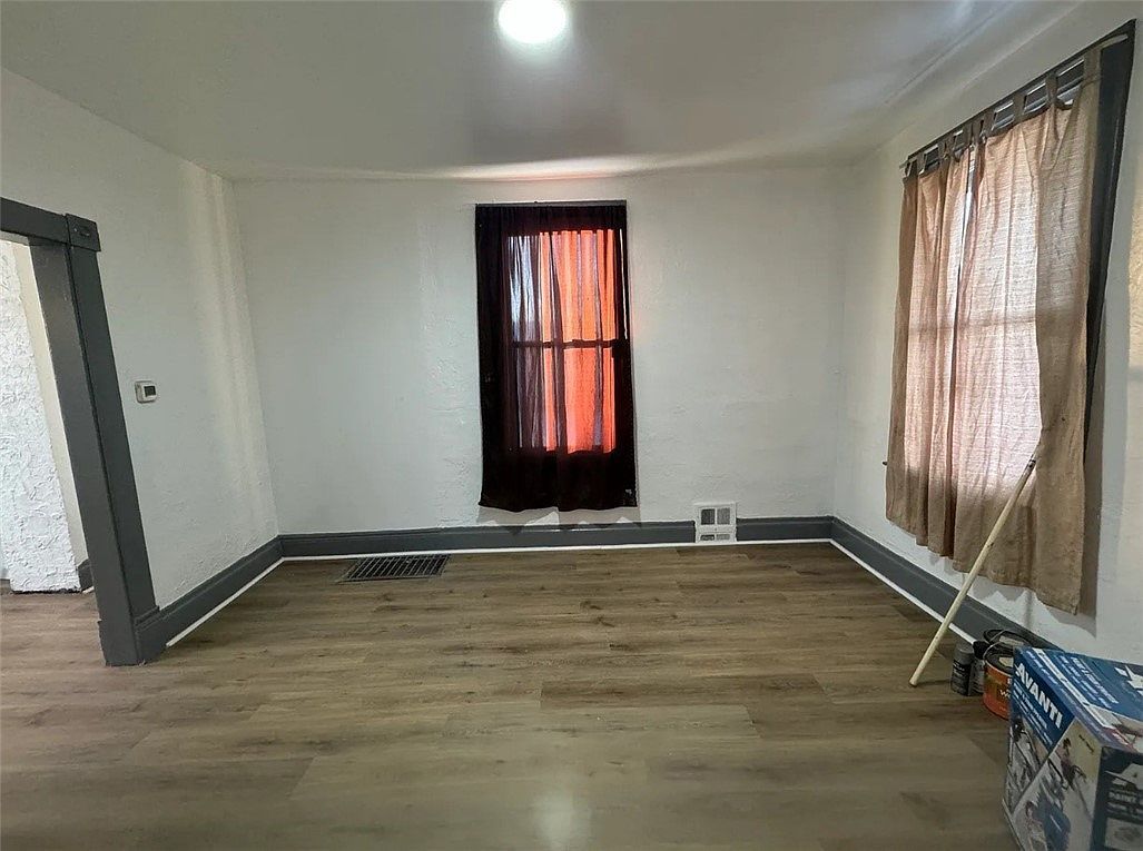 519 Wilson Ave Clairton, PA 15025 - Thumbnail 4