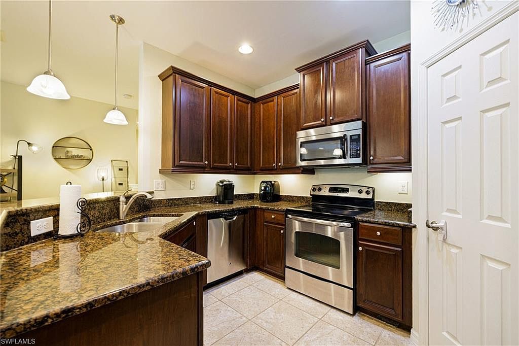 23421 Alamanda Dr UNIT 204 Estero, FL 34135 - Thumbnail 4