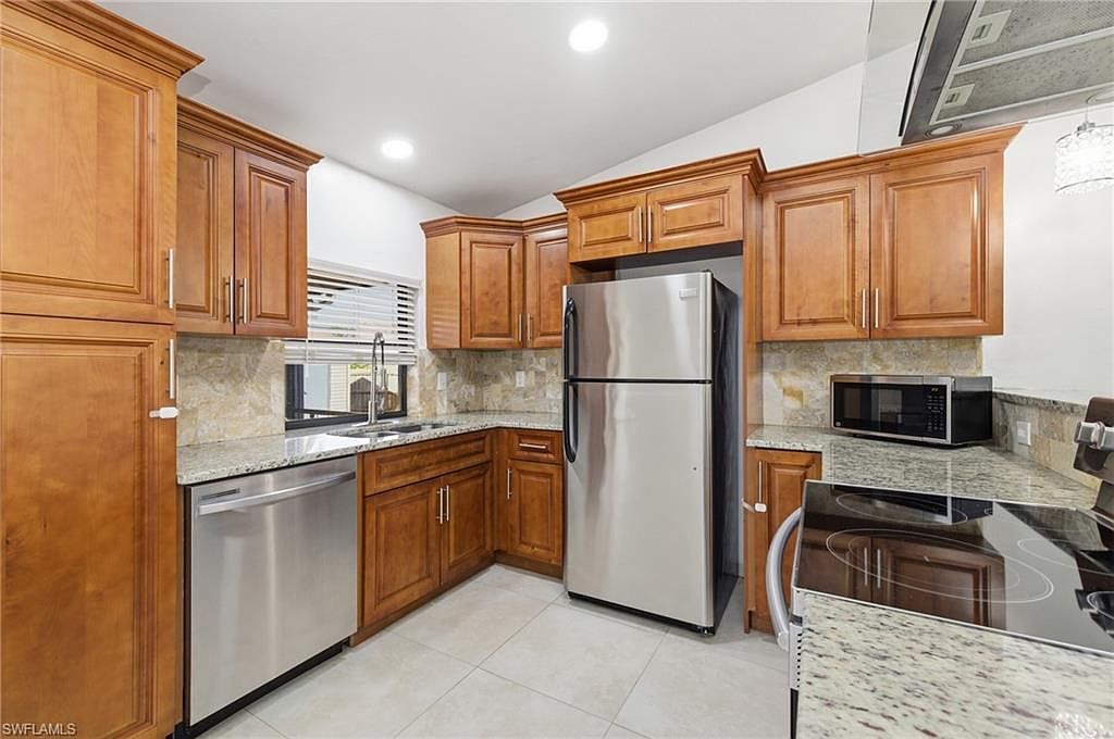 18554 Zinnia Rd Fort Myers, FL 33967 - Thumbnail 4