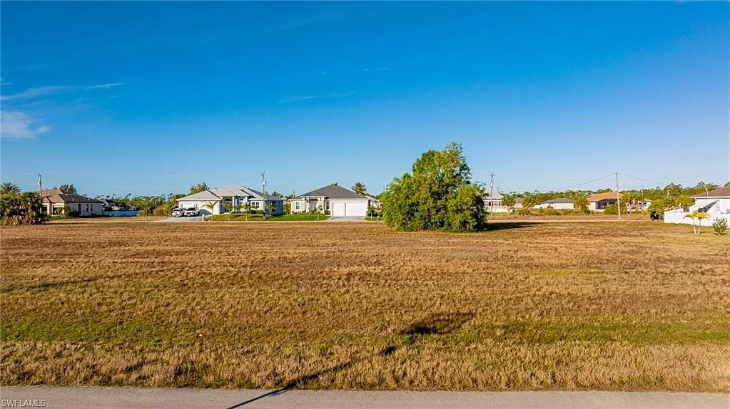 4002 NW 42nd Ave Cape Coral, FL 33993 - Thumbnail 4