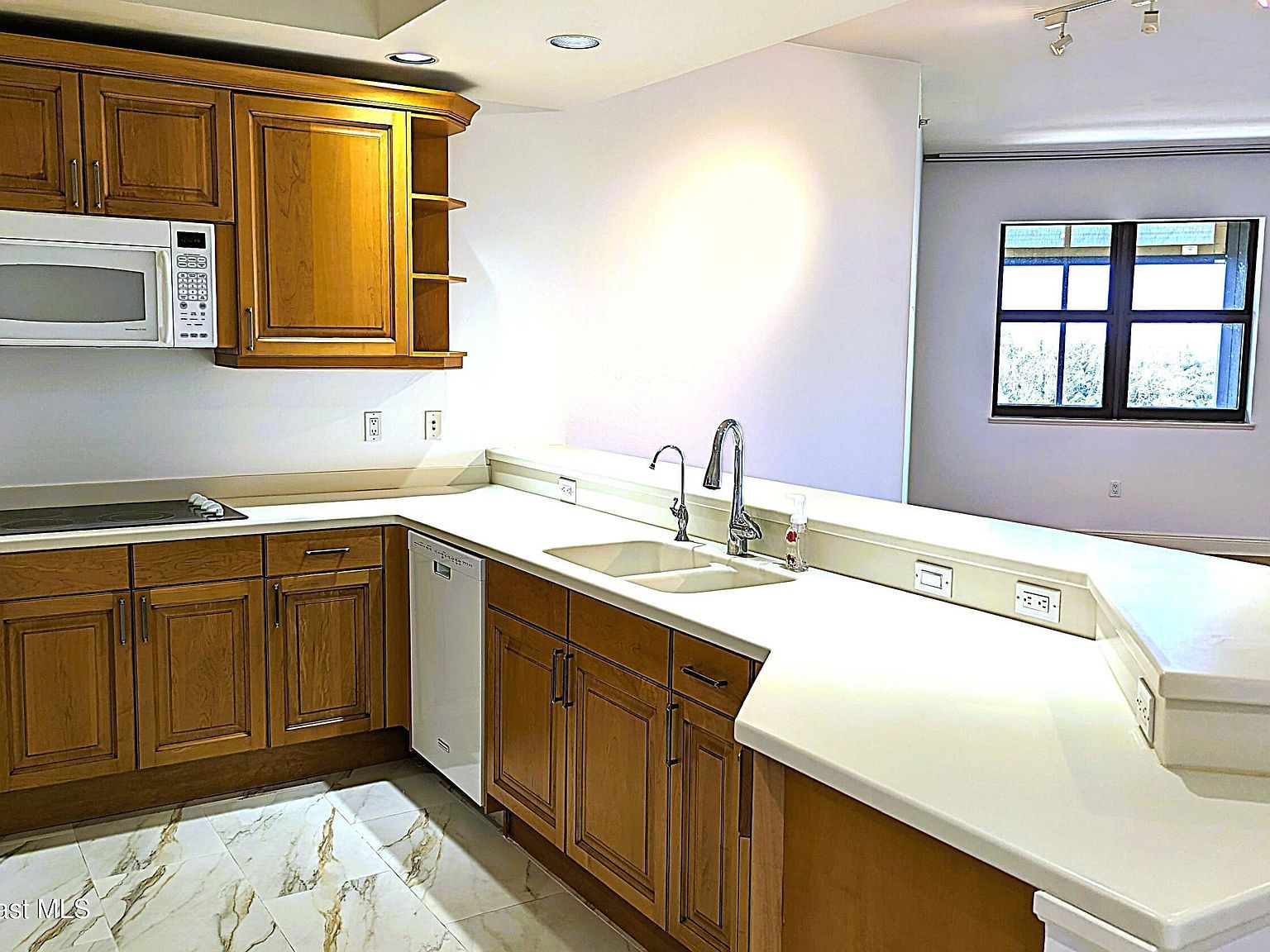 14380 Riva Del Lago Dr APT 803 Fort Myers, FL 33907 - Thumbnail 4