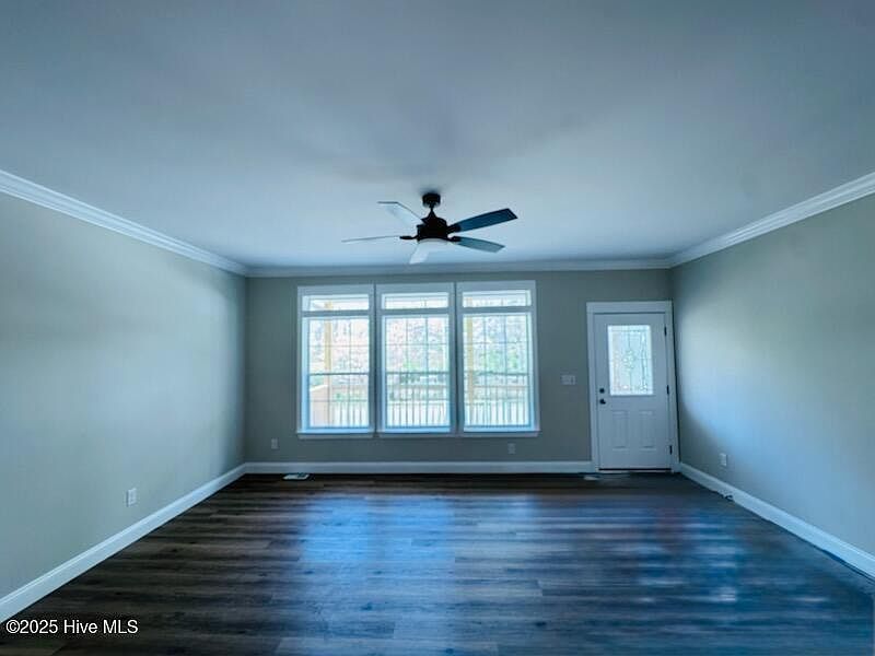 429 Country Club Dr W Arapahoe, NC 28510 - Thumbnail 4