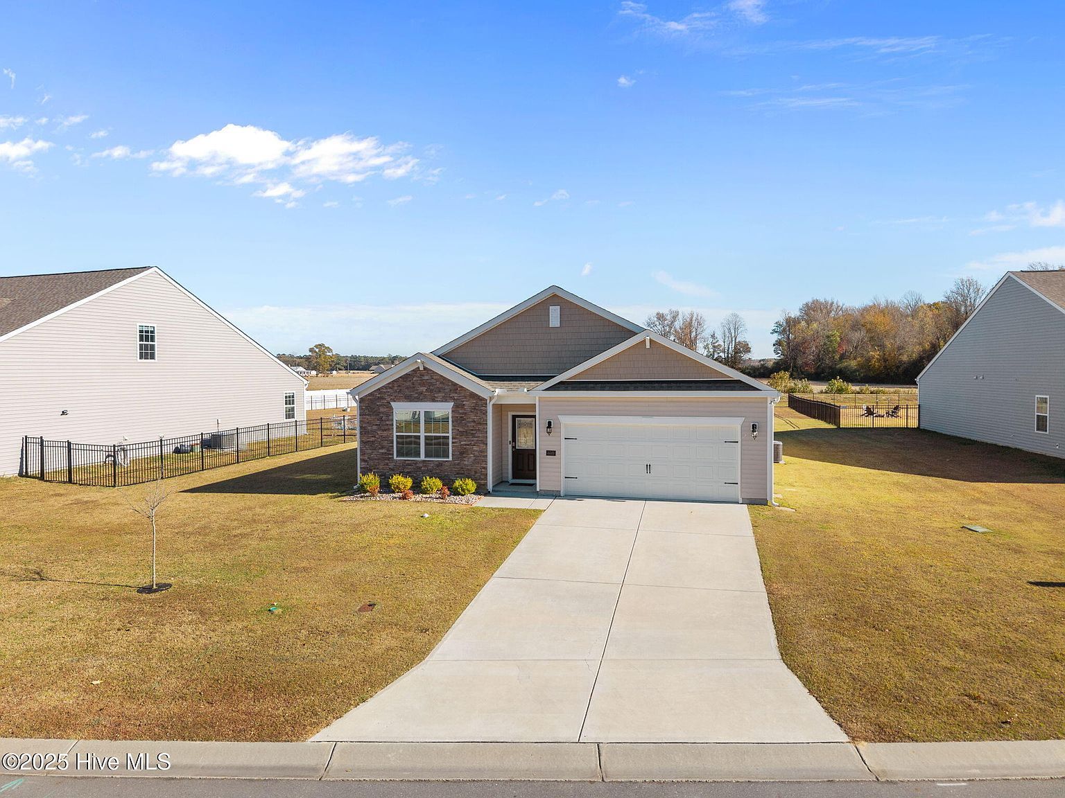 4449 Marthas Village Ln Ayden, NC 28513 - Thumbnail 4