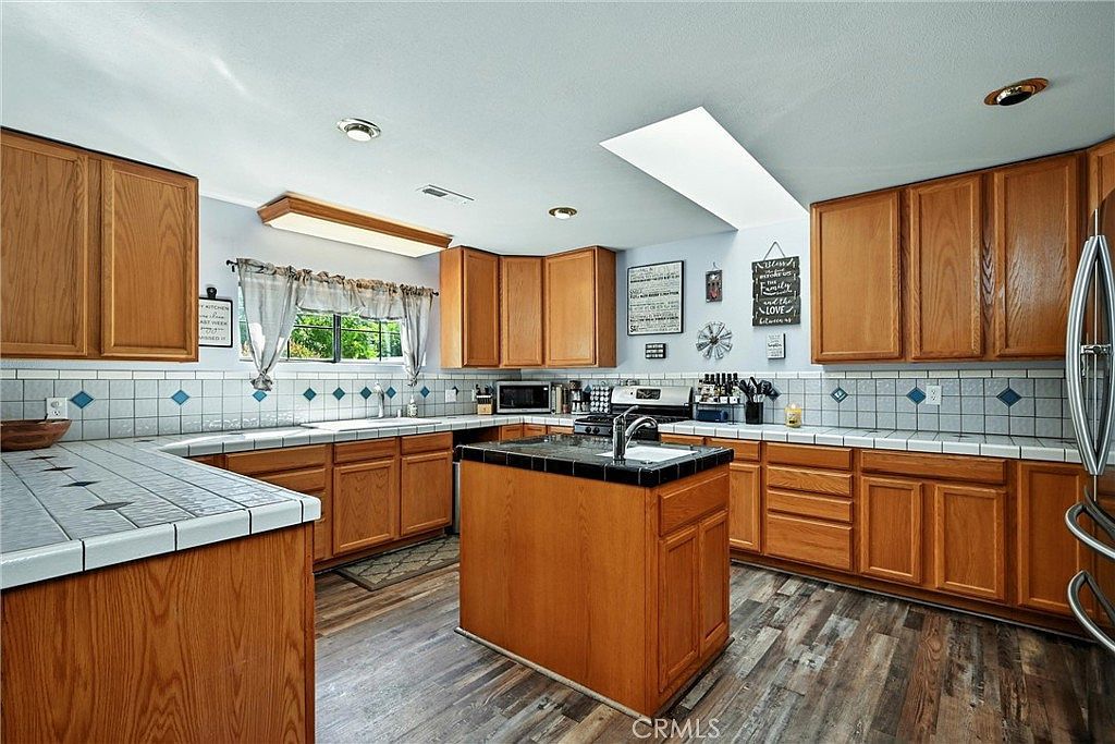 4397 Country Club Dr Lucerne, CA 95458 - Thumbnail 4