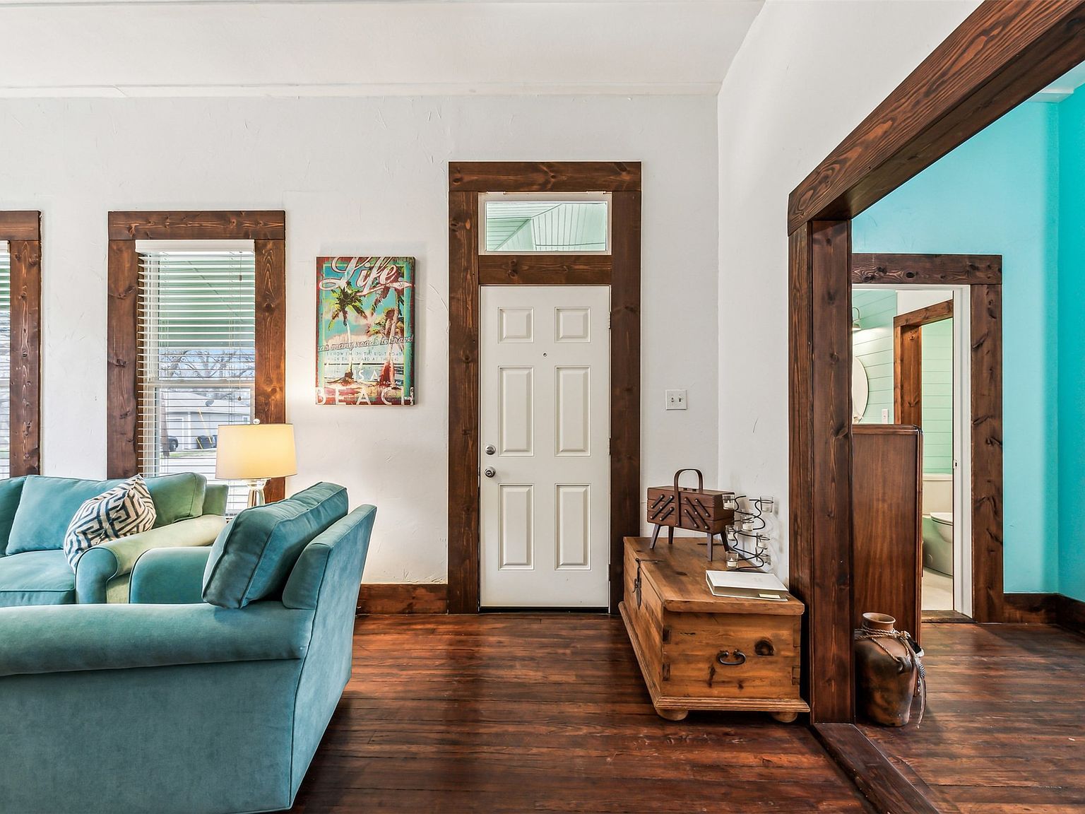 512 N Travis St Granbury, TX 76048 - Thumbnail 4