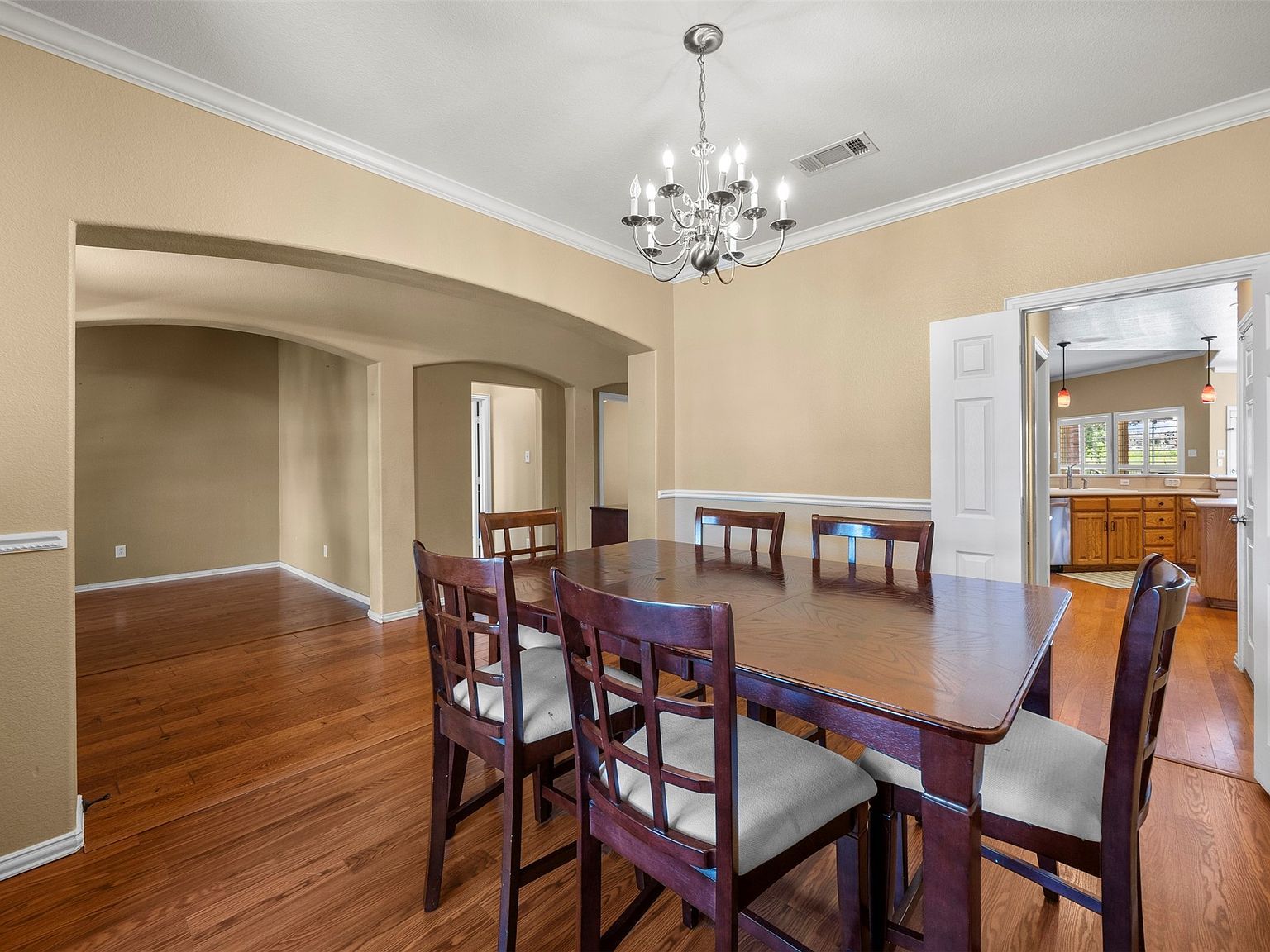 2400 Goodnight Trl Mansfield, TX 76063 - Thumbnail 4