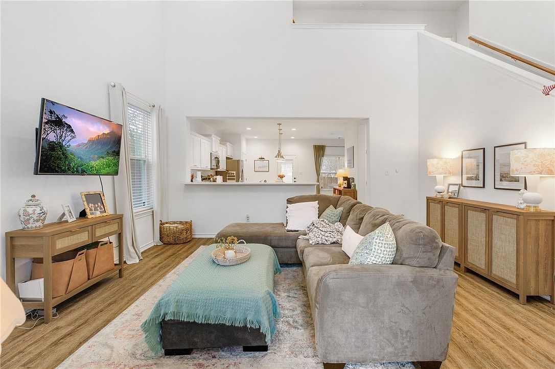 561 Momma Bear Dr College Station, TX 77845 - Thumbnail 4