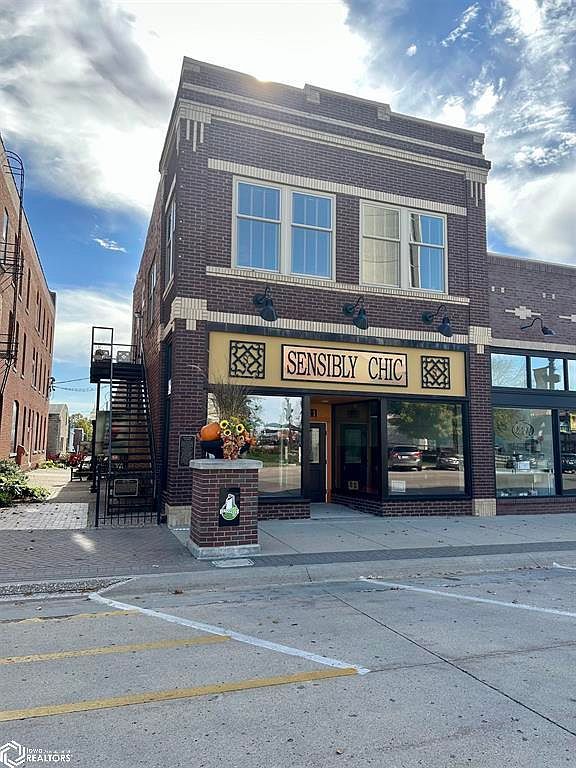 111 E Lincoln Way Jefferson, IA 50129 - Thumbnail 4