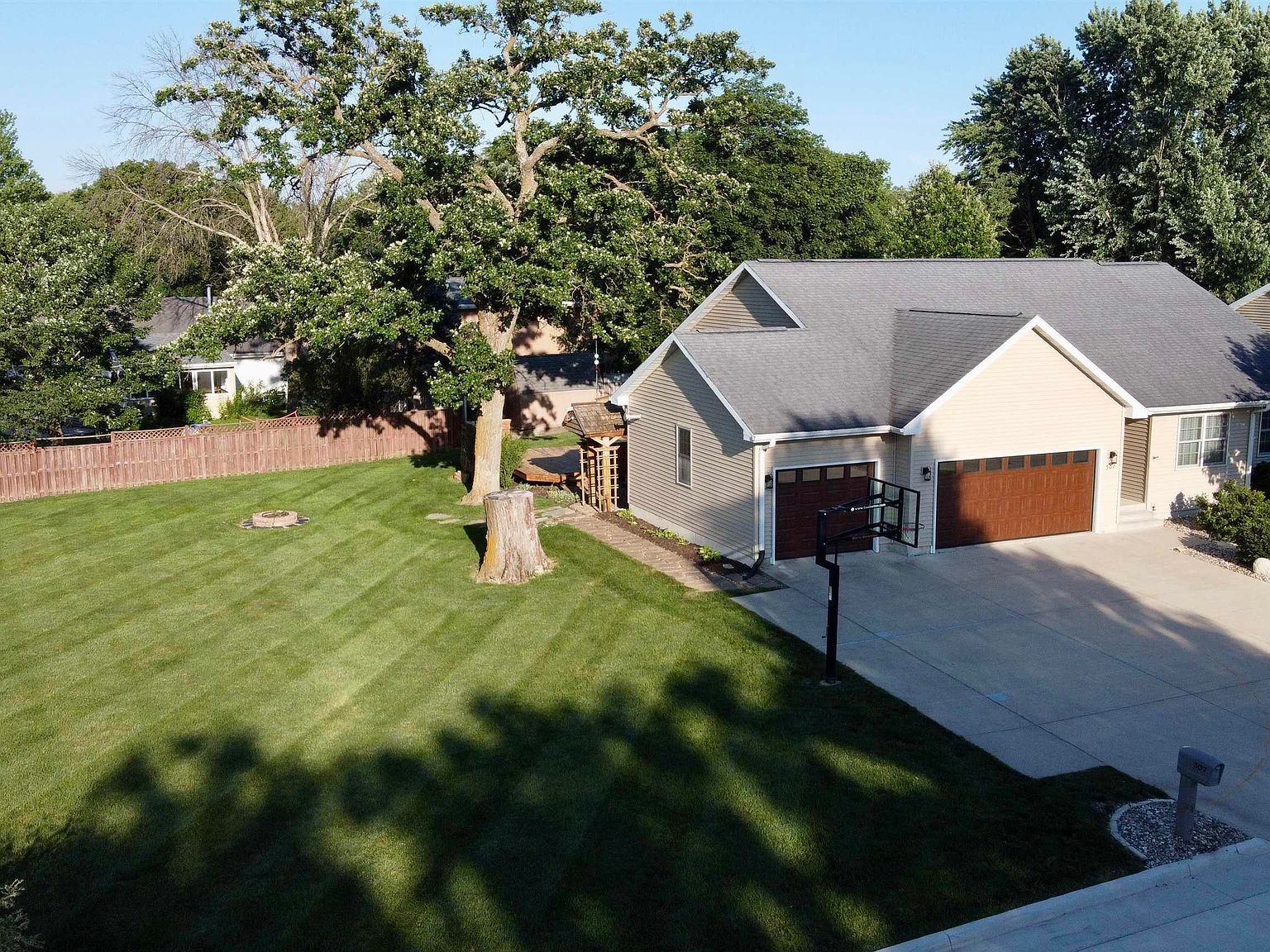 507 Hickory Ln Jefferson, IA 50129 - Thumbnail 4