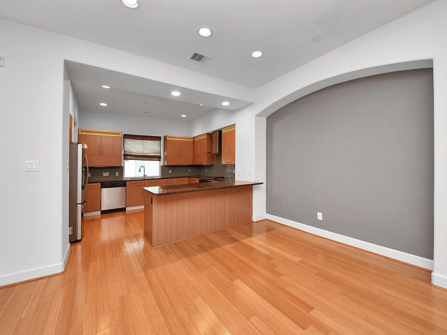 1403 Delano St #6 Houston, TX 77003 - Thumbnail 4