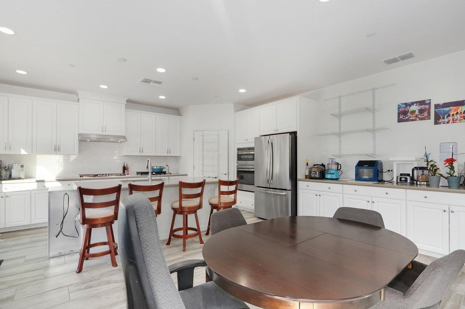 9236 Summer Holly Way Sacramento, CA 95829 - Thumbnail 4