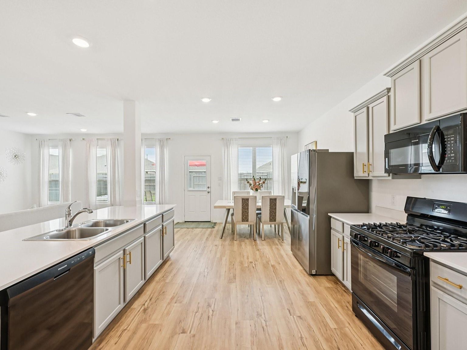 18479 Running Shadow Ct Hockley, TX 77447 - Thumbnail 4