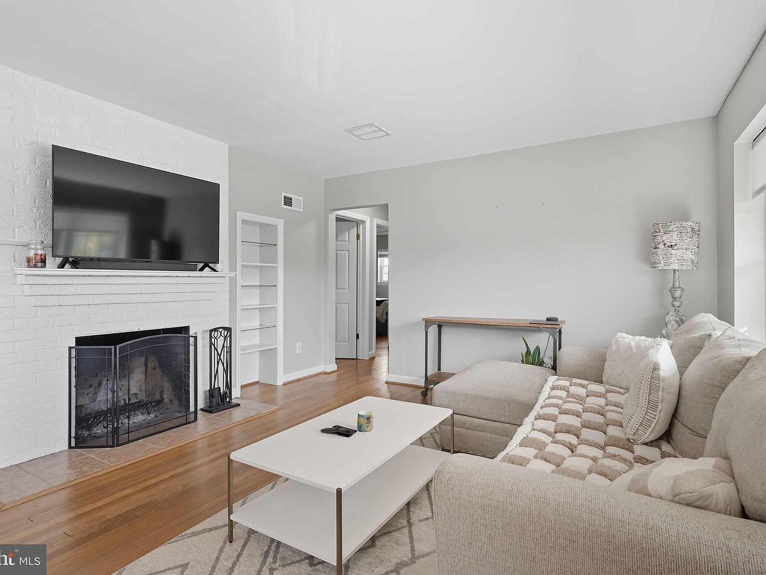 2632 N Sycamore St Arlington, VA 22207 - Thumbnail 4