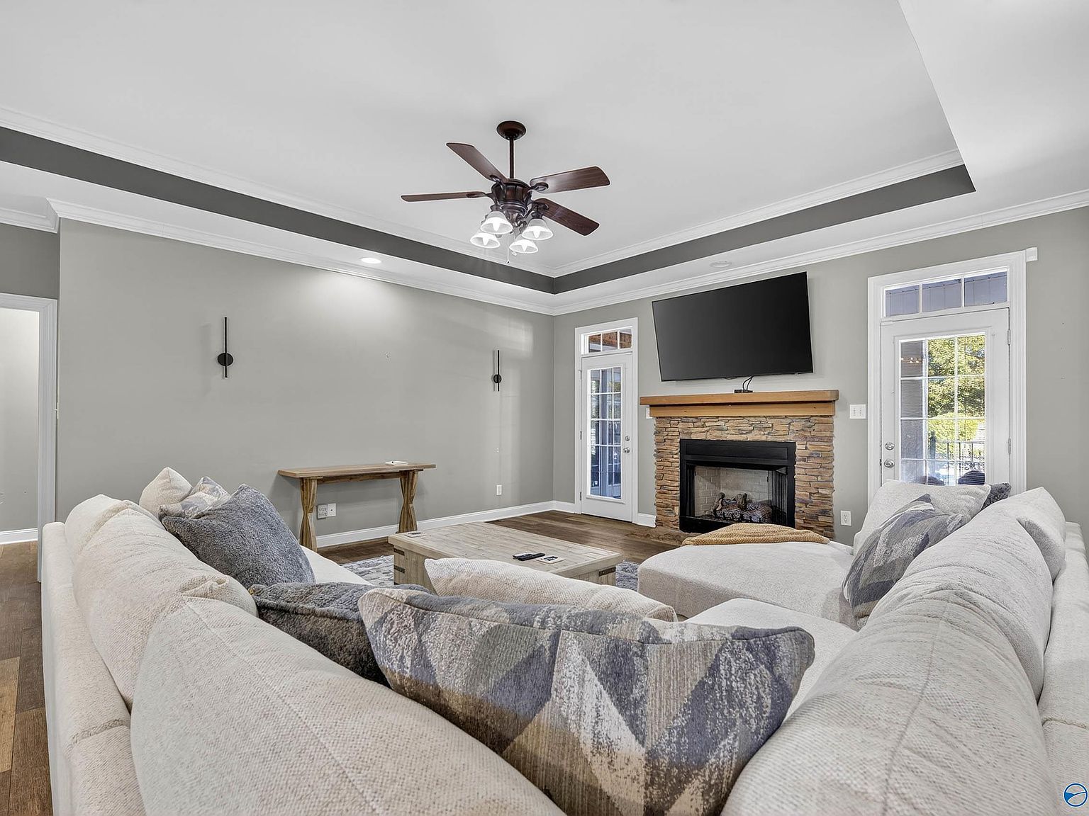 6463 Spring Creek Dr Guntersville, AL 35976 - Thumbnail 4